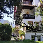 Haus Erika 1911 - Alpspitze Дом отдыха *
